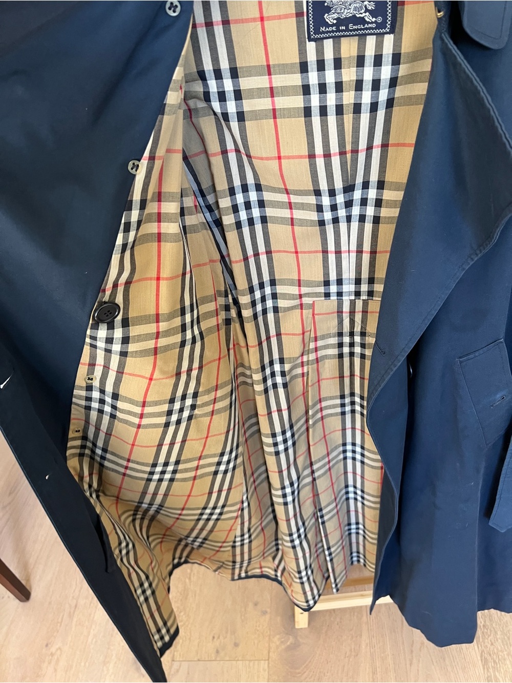 Vintage Burberry Navy Double-Breasted Trench Coat with Signature Check Lining - Picture 11 of 16